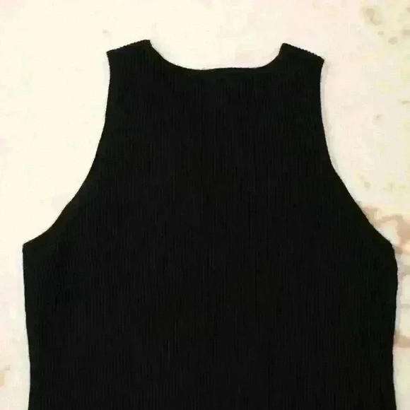 BAR III Ribbed Stretchy Black Knit Chic Thick Flattering Tank Top Women Medium - Picture 10 of 10